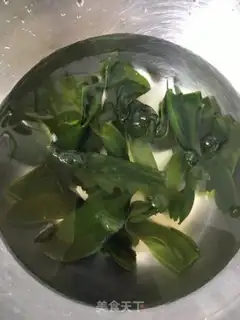 Make The hooves, cucumbers, sea soup step 2