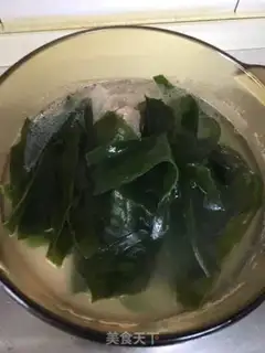 Make The hooves, cucumbers, sea soup step 4