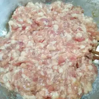 Make A meat bun step 4