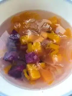 Make Pumpkin potato silver ear soup step 4