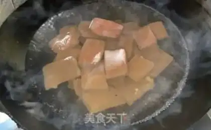 Make Spicy duck blood step 1
