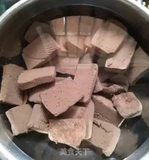 Make Spicy duck blood step 2