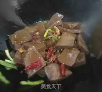 Make Spicy duck blood step 4