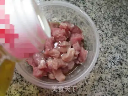 Make Squeeze in the cabbage and make peanuts step 3