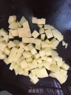 Make Curry curry potatoes step 5