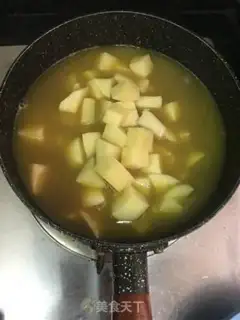Make Curry curry potatoes step 6