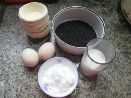 Make Black and sesame eggs step 0