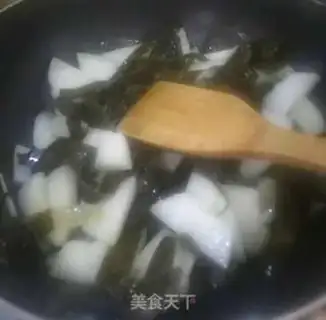 Make Poonmelon sea soup step 4