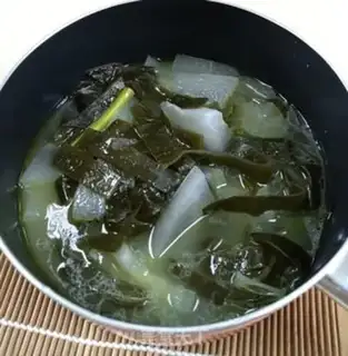 Make Poonmelon sea soup step 6