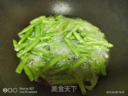 Make Bean petals step 1