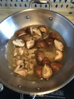 Make curry chicken plattered mushrooms step 6