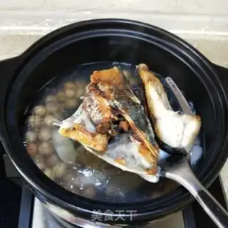 Make Lianko Mt. Fish head soup step 5