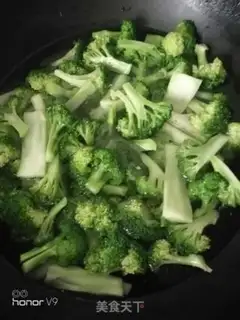 Make Fried broccoli step 1