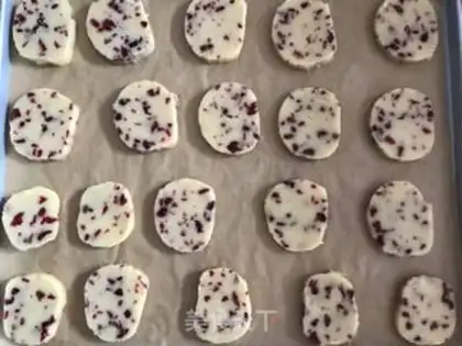 Make Cranberry cookies step 14
