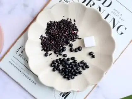 Make Black rice, beans and soy step 0