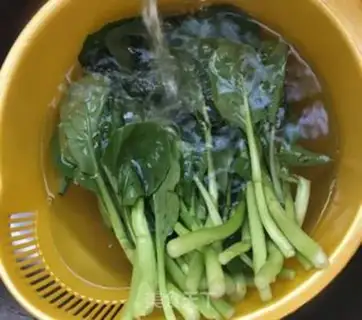 Make Garlic intestines step 1