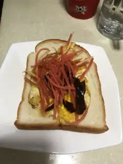 Make Fried bread egg sandwich step 3
