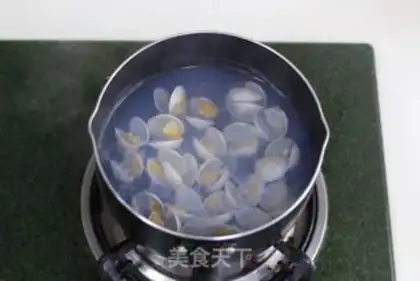 Make Cracking eggs step 0