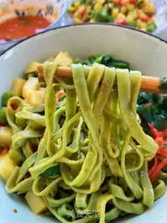 Make Handy spinach noodles step 16