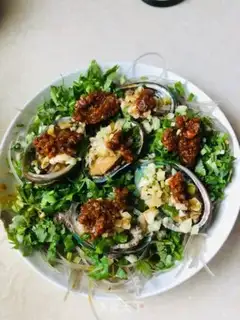 Make Curry garlic abalone steamed potatoes step 5