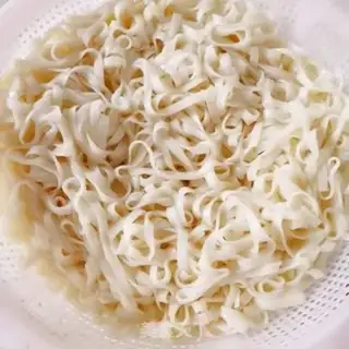 Make Onion noodles step 4