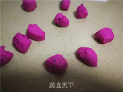 Make Pyramid minibread step 1