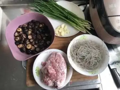 Make Onion mushroom bun step 1