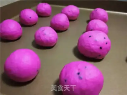 Make Pyramid minibread step 2
