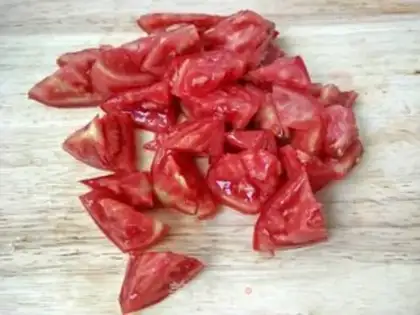 Make Tomato-covered rice step 1