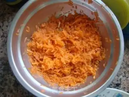Make Carrots, twirl step 2