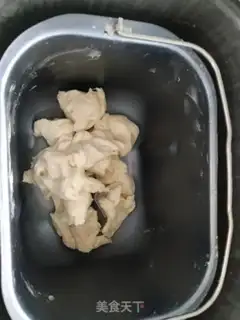 Make The hand tore the meat and bread step 2