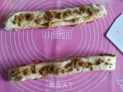 Make The hand tore the meat and bread step 9