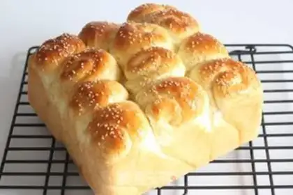 Make ♪ Bread at the bottom of honey step 17