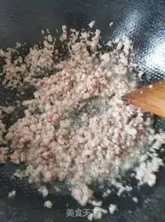 Make Tomato juice and gin mushrooms step 1
