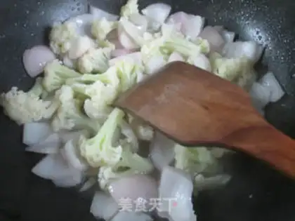 Make Onion chowder step 4
