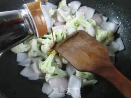 Make Onion chowder step 5