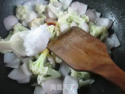 Make Onion chowder step 6