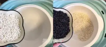 Make A porridge with blood step 1