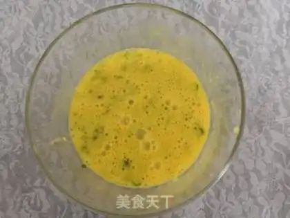 Make Bean petals and garlic step 6