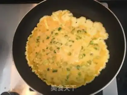 Make Bean petals and garlic step 8