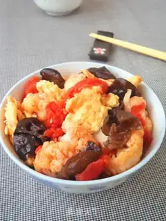 Make Scrambling eggs for tomatoes step 11