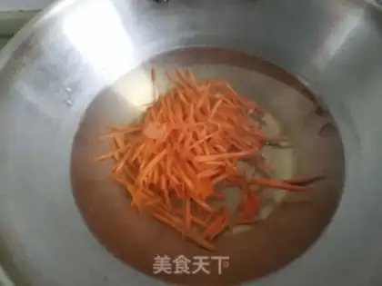 Make Oiled egg noodles step 15
