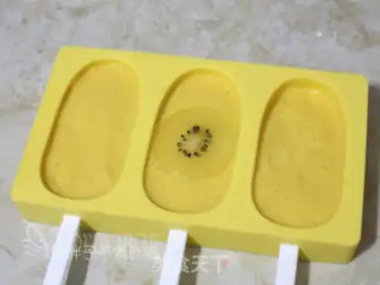 Make Brahma mango popsicle step 6