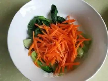 Make Oiled egg noodles step 16