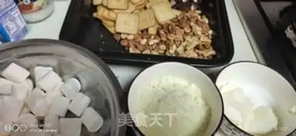Make The original snow souffle step 0