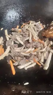 Make Beef fried sea mushrooms step 5