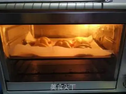 Make Rabbit bread step 6