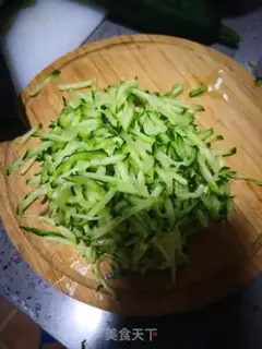 Make cucumber egg soup step 0
