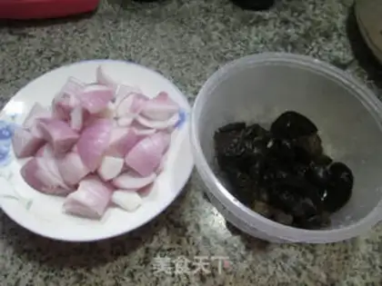 Make Blackwood onions step 0