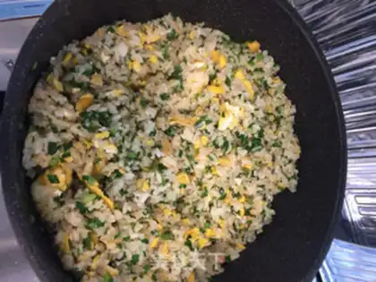 Make Scorch egg fried rice step 3